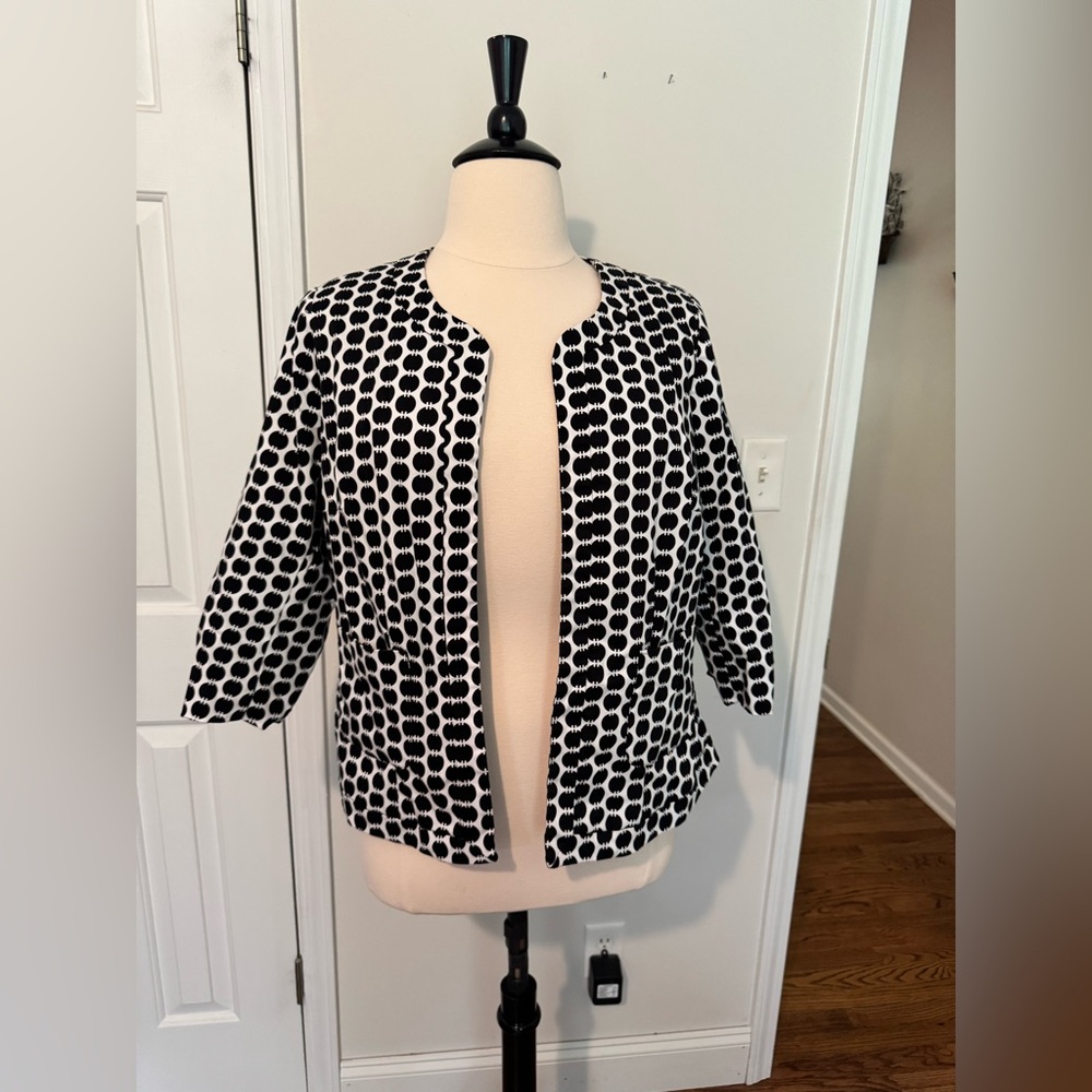 Black and White Women's 2X Jacket